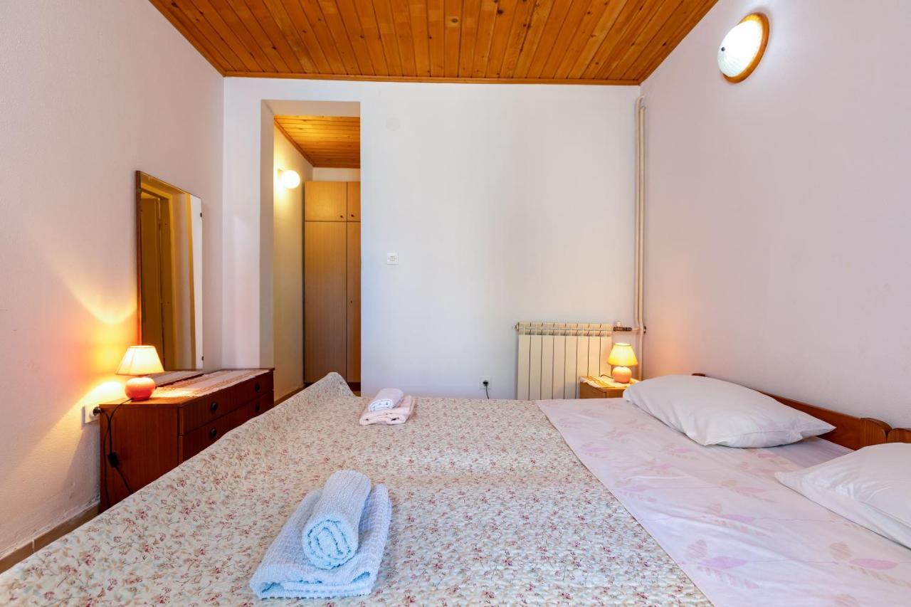 Apartments And Room Pergola Rovinj Kültér fotó
