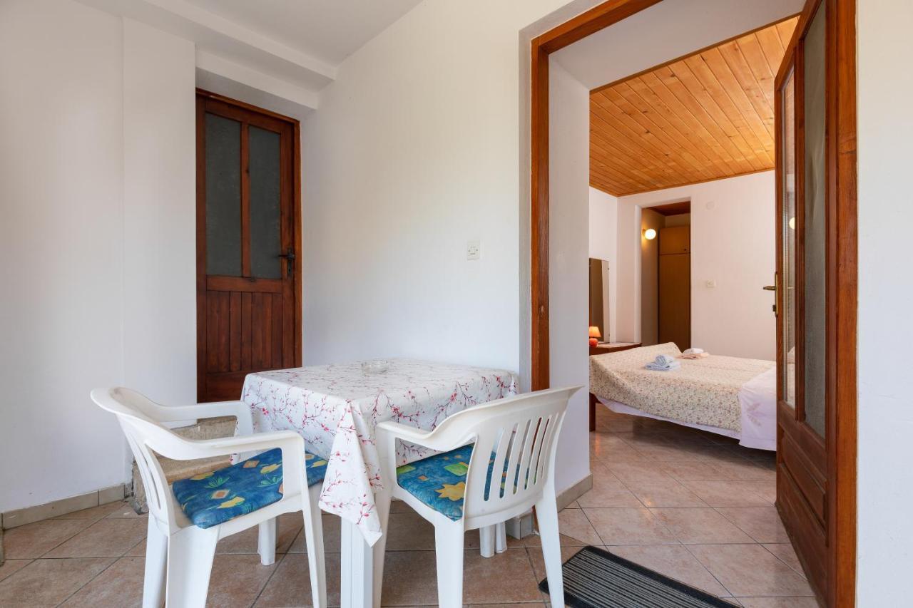 Apartments And Room Pergola Rovinj Kültér fotó